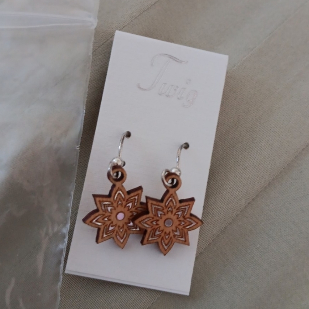 Gold Starburst Earrings